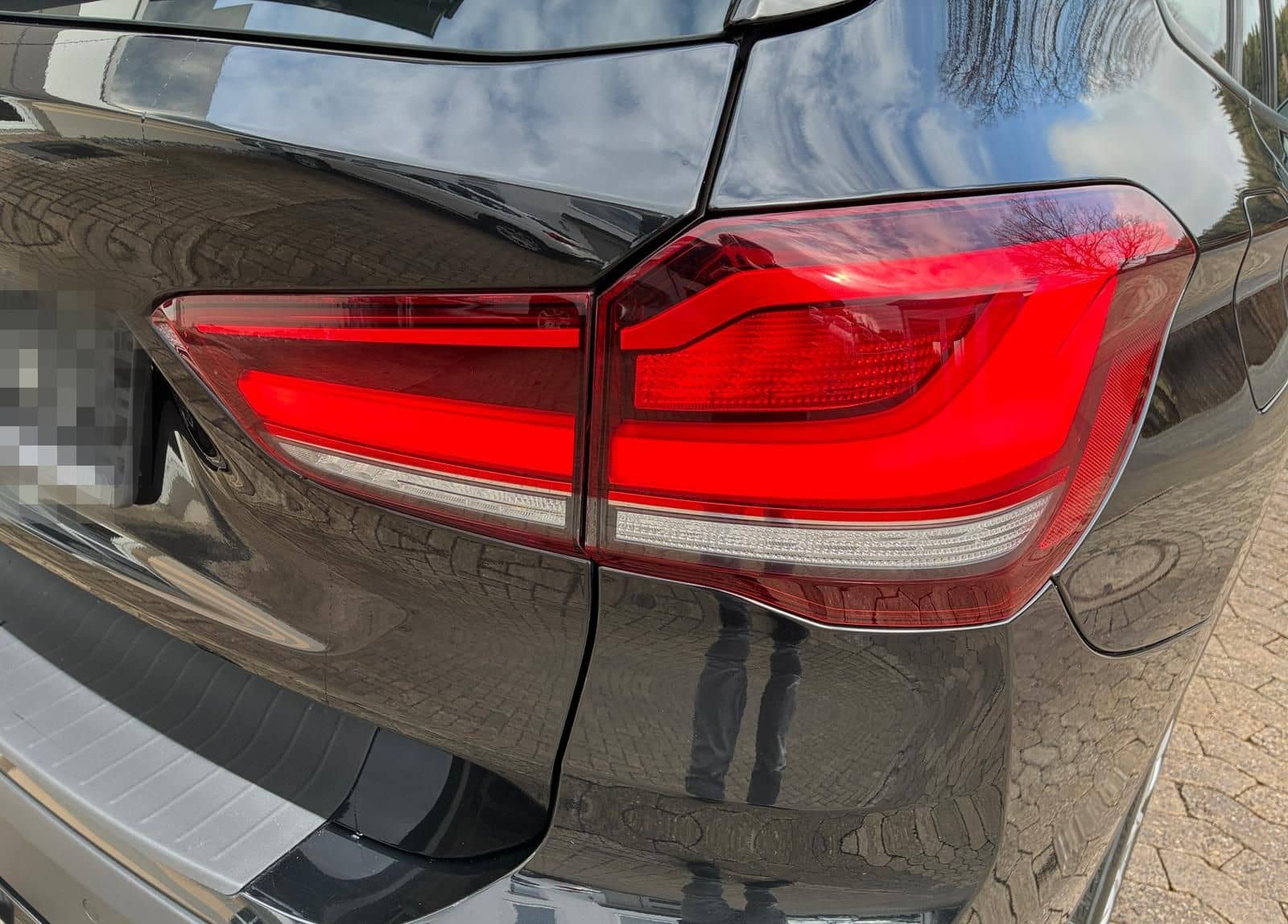 BMW X1 sDrive 18 d Advantage LED NAVI PDC SHZ AHK foto 6