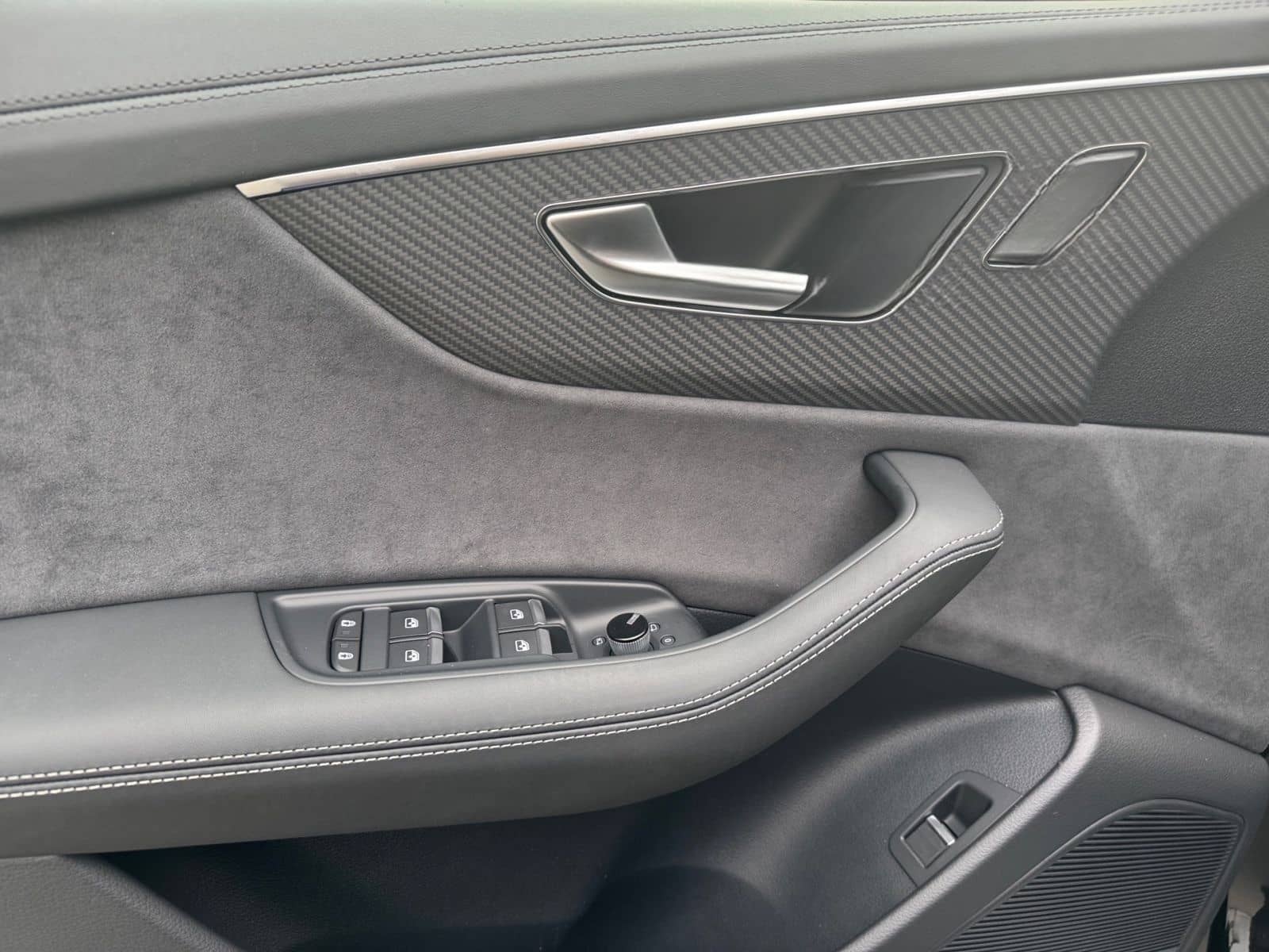 Audi Q8 SUV 50 TDI quattro 210(286) kW(P S) tiptronic foto 9