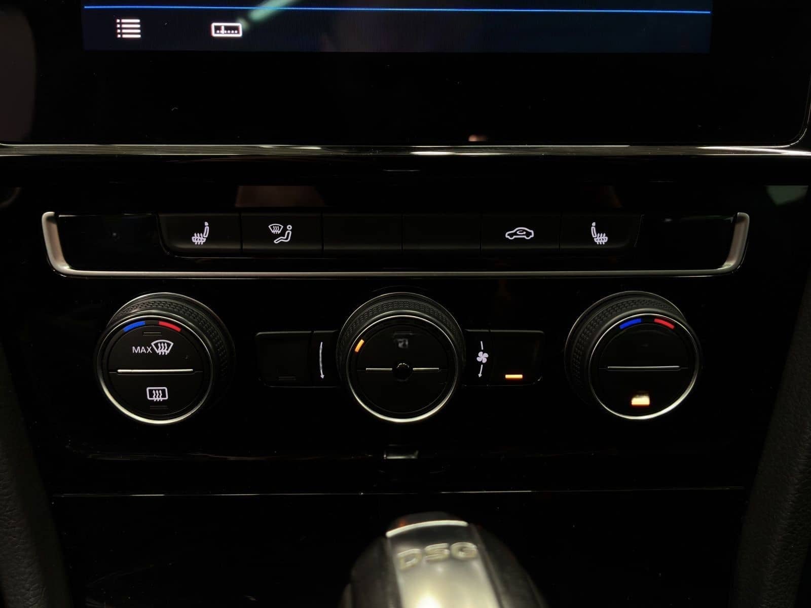 Volkswagen Golf 1.5 TSI DSG IQ.DRIVE PANO NAVI ACC PDC+ PRI foto 16