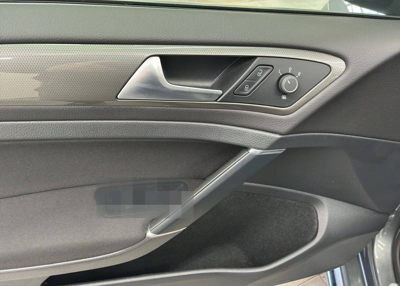 Volkswagen Golf 1.5 TSI DSG IQ.DRIVE PANO NAVI ACC PDC+ PRI foto 9