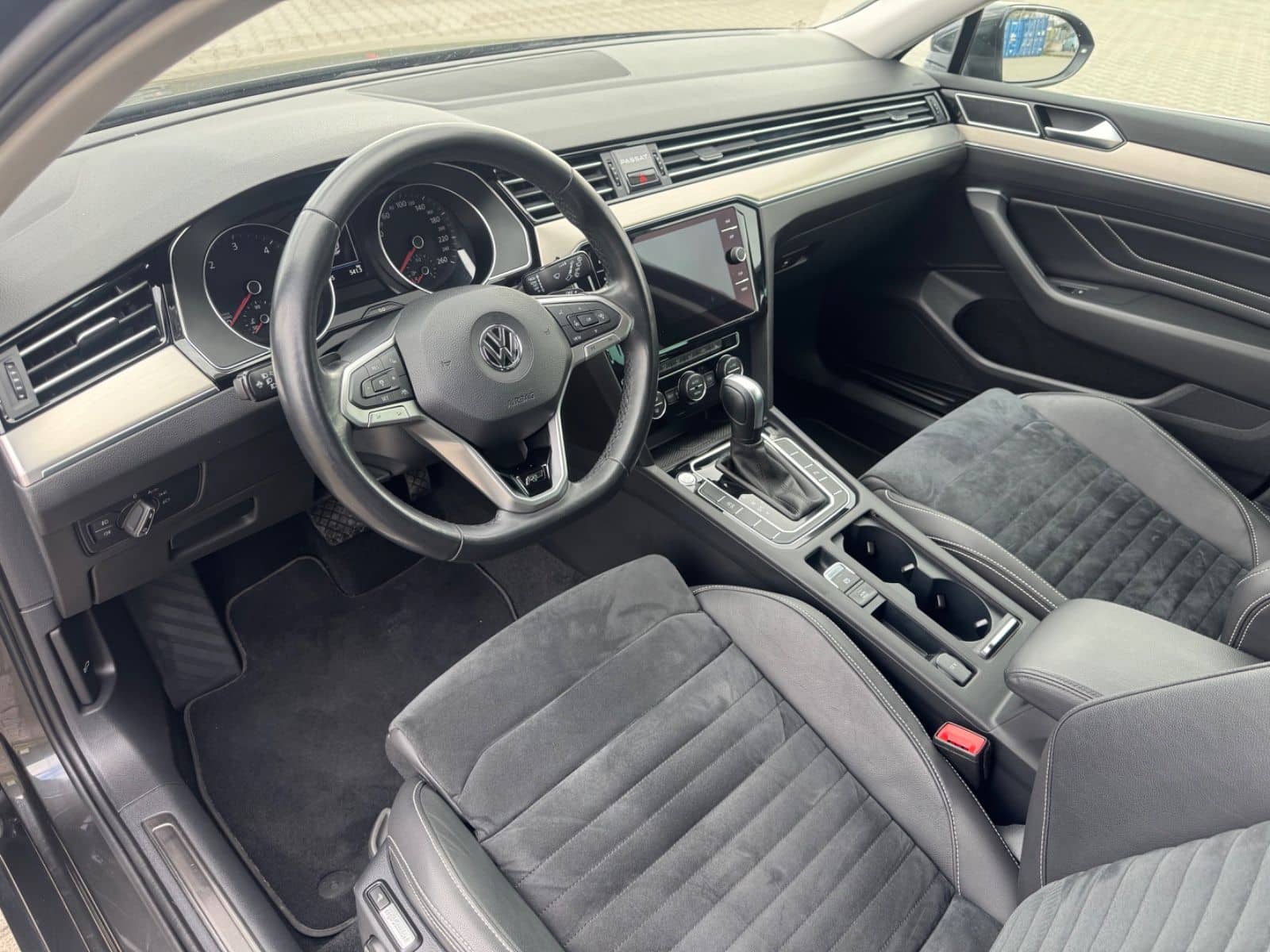 Volkswagen VW Passat R LINE*NAVI*MATRIX*R-KAM*ACC*ALCANTARA foto 11