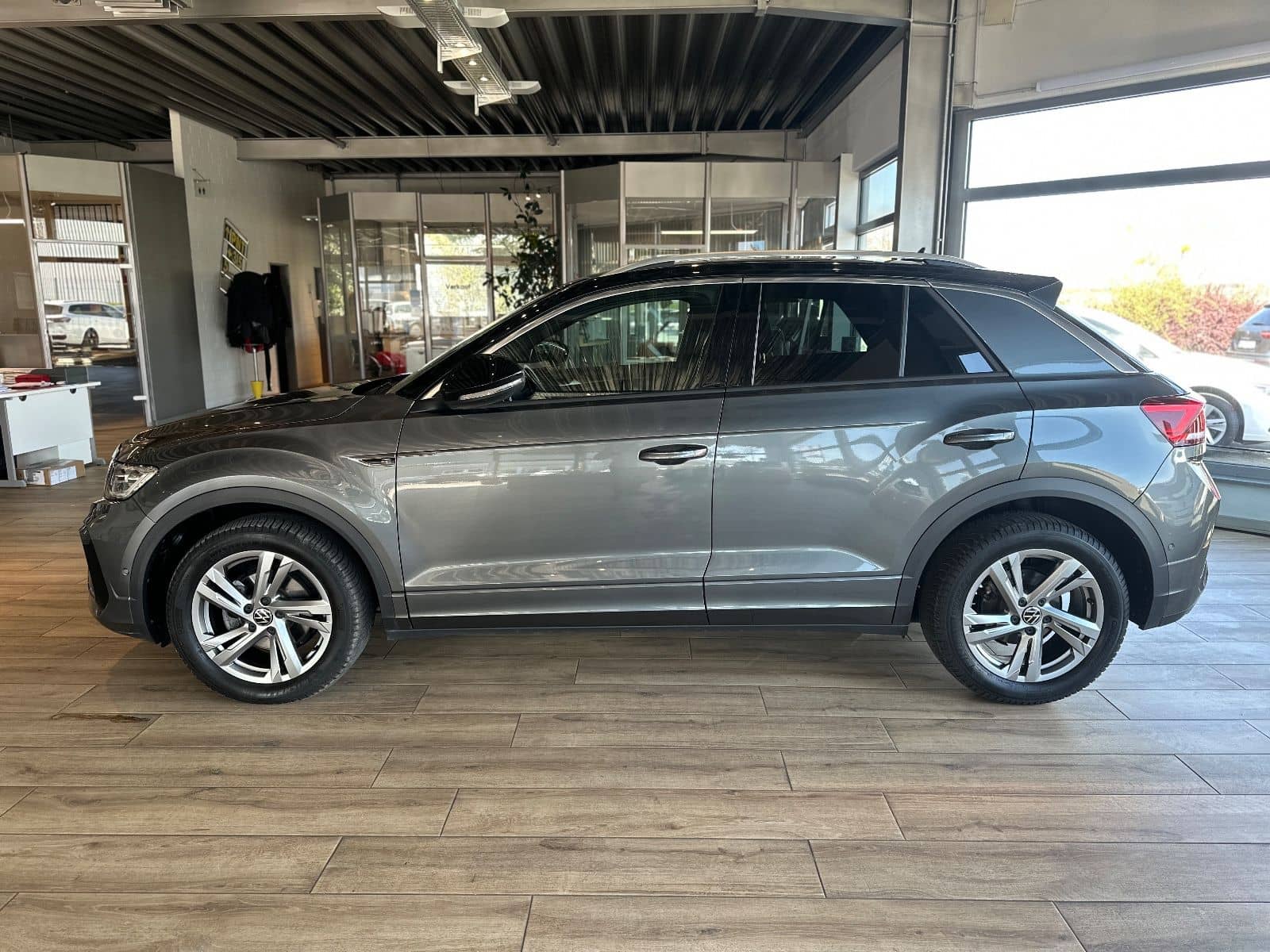 Volkswagen T-Roc R-Line/NAVI/KAMERA/TEMPOMAT/SHZ foto 7