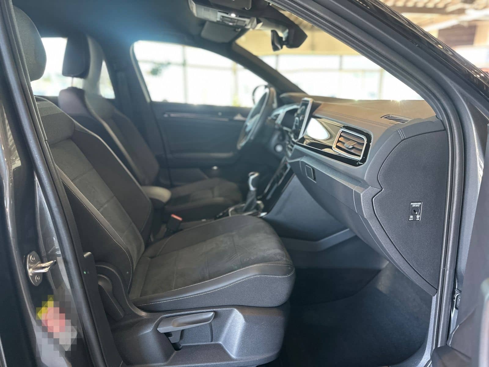 Volkswagen T-Roc R-Line/NAVI/KAMERA/TEMPOMAT/SHZ foto 10