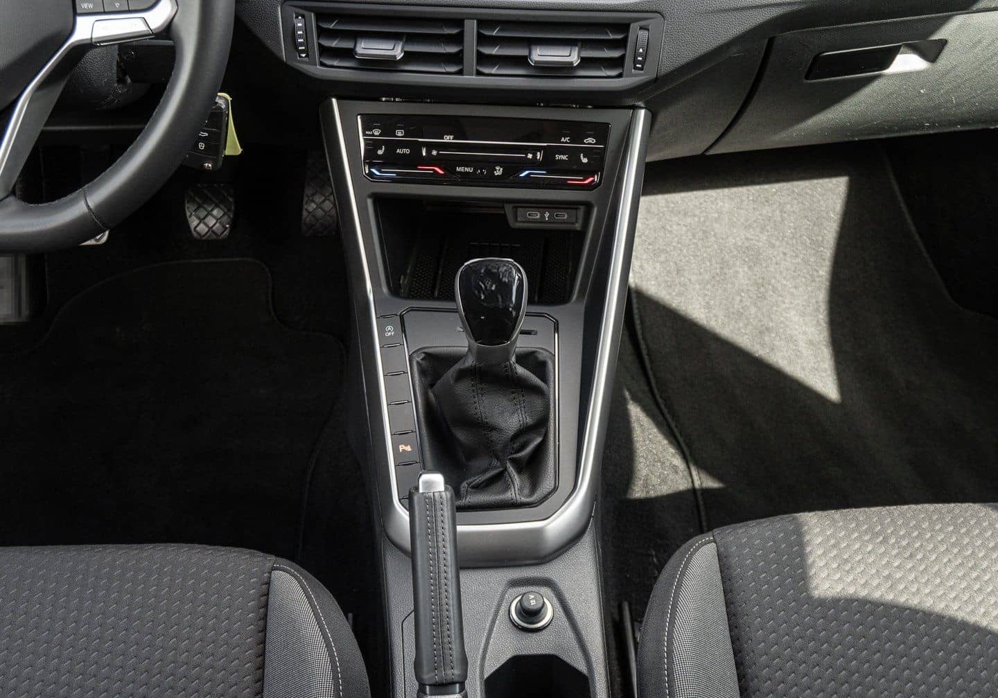 Volkswagen Taigo 1.0 TSI Life foto 14