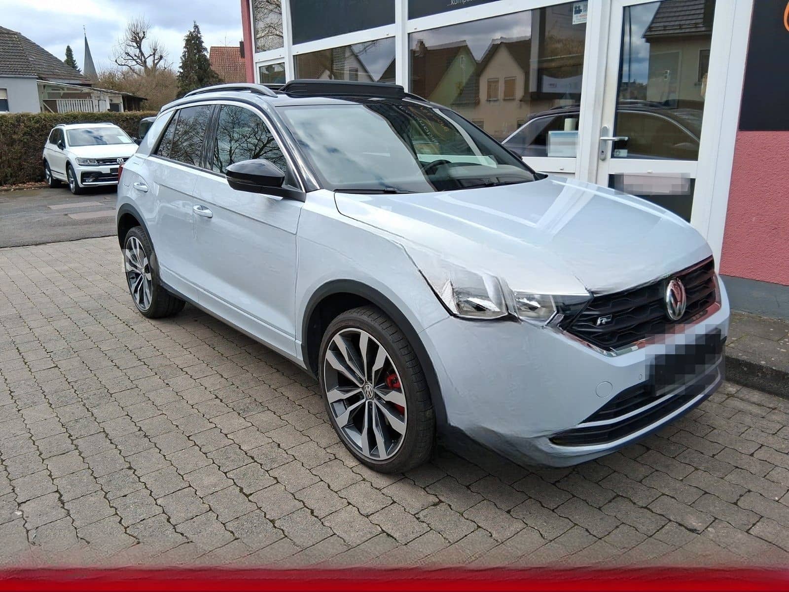 Volkswagen T-Roc Sport R-Line, Pano, 19Zoll, 1.Hand foto 2