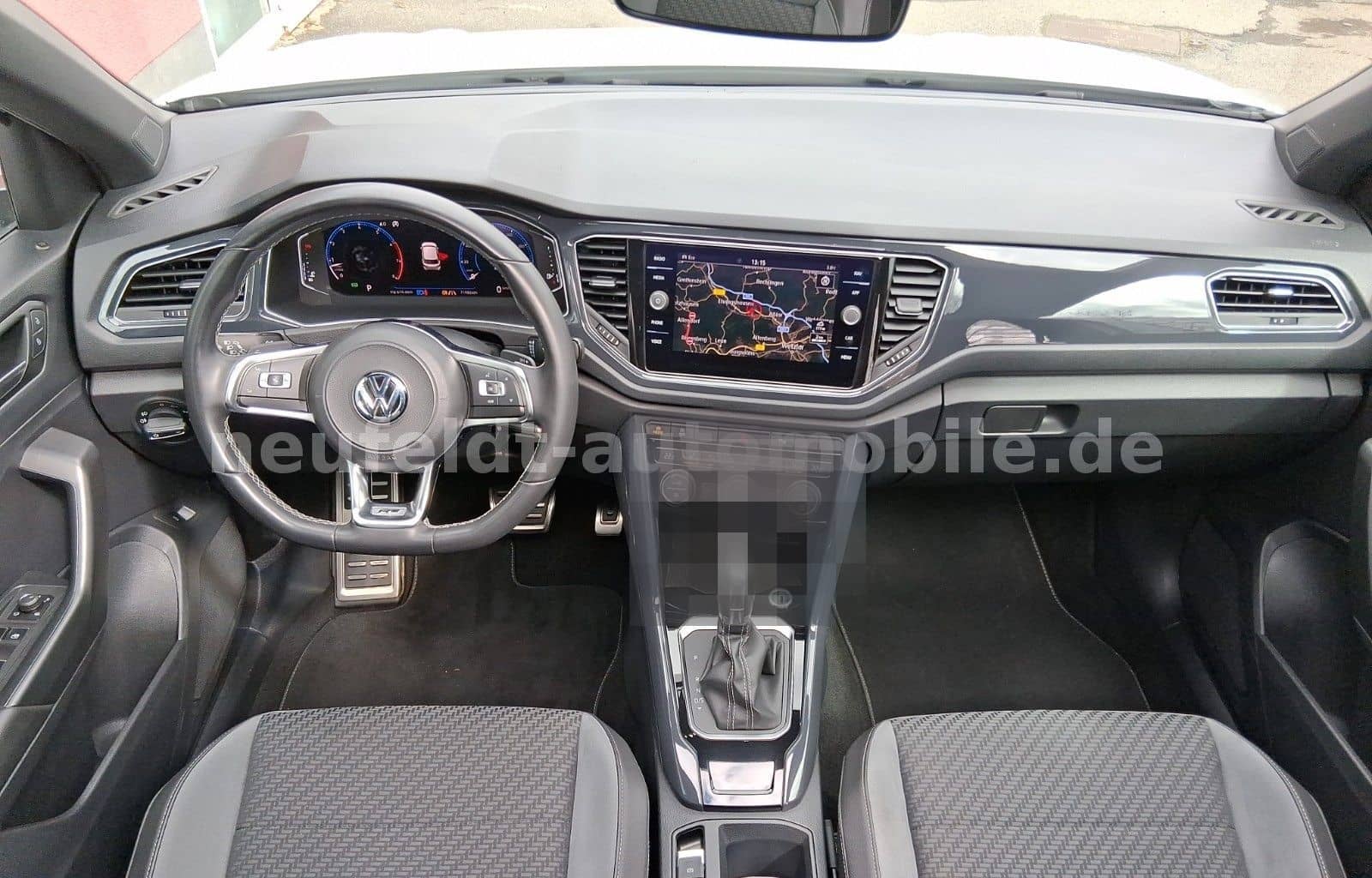 Volkswagen T-Roc Sport R-Line, Pano, 19Zoll, 1.Hand foto 15