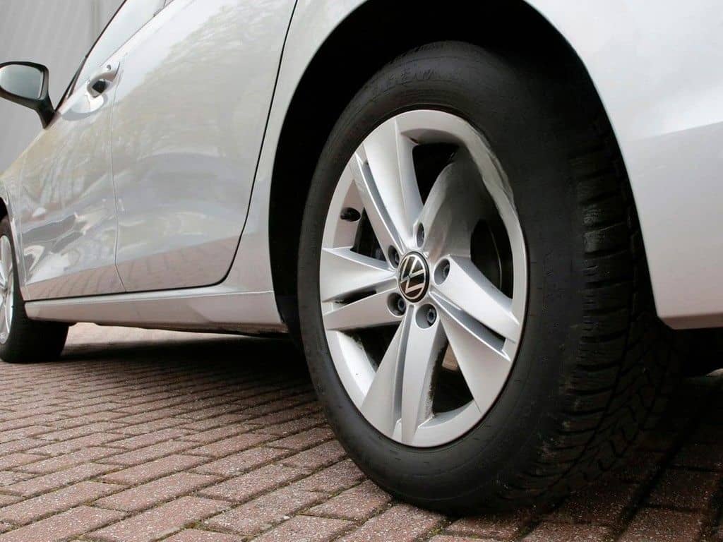 Volkswagen Golf Variant 2.0 TDI DSG Life 16" LM AHK NAVI LE foto 6