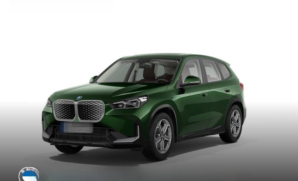 BMW iX1 xDrive 30 Sportsitz HUD 360 LED Pano LenkHZG foto 1