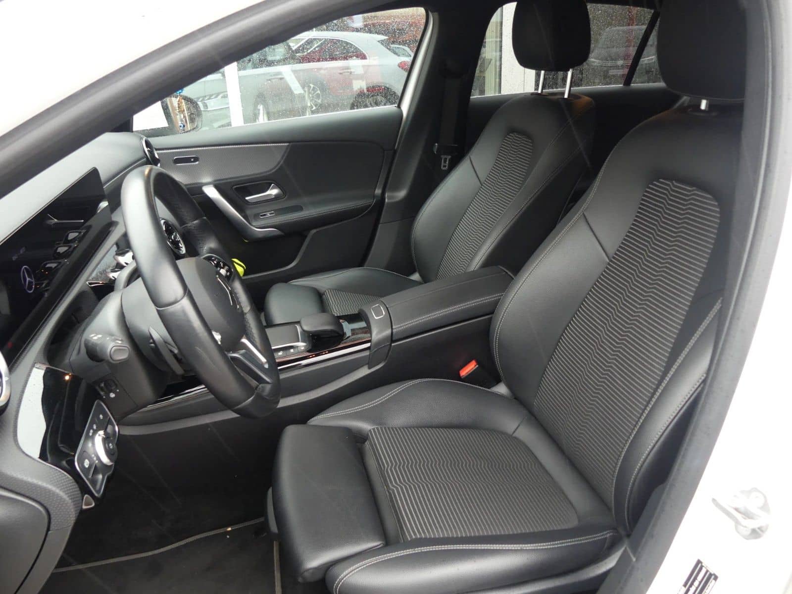 Mercedes-Benz A 180d Automatik Kamera*Navi*SHZ*LED*ab 249€ foto 13