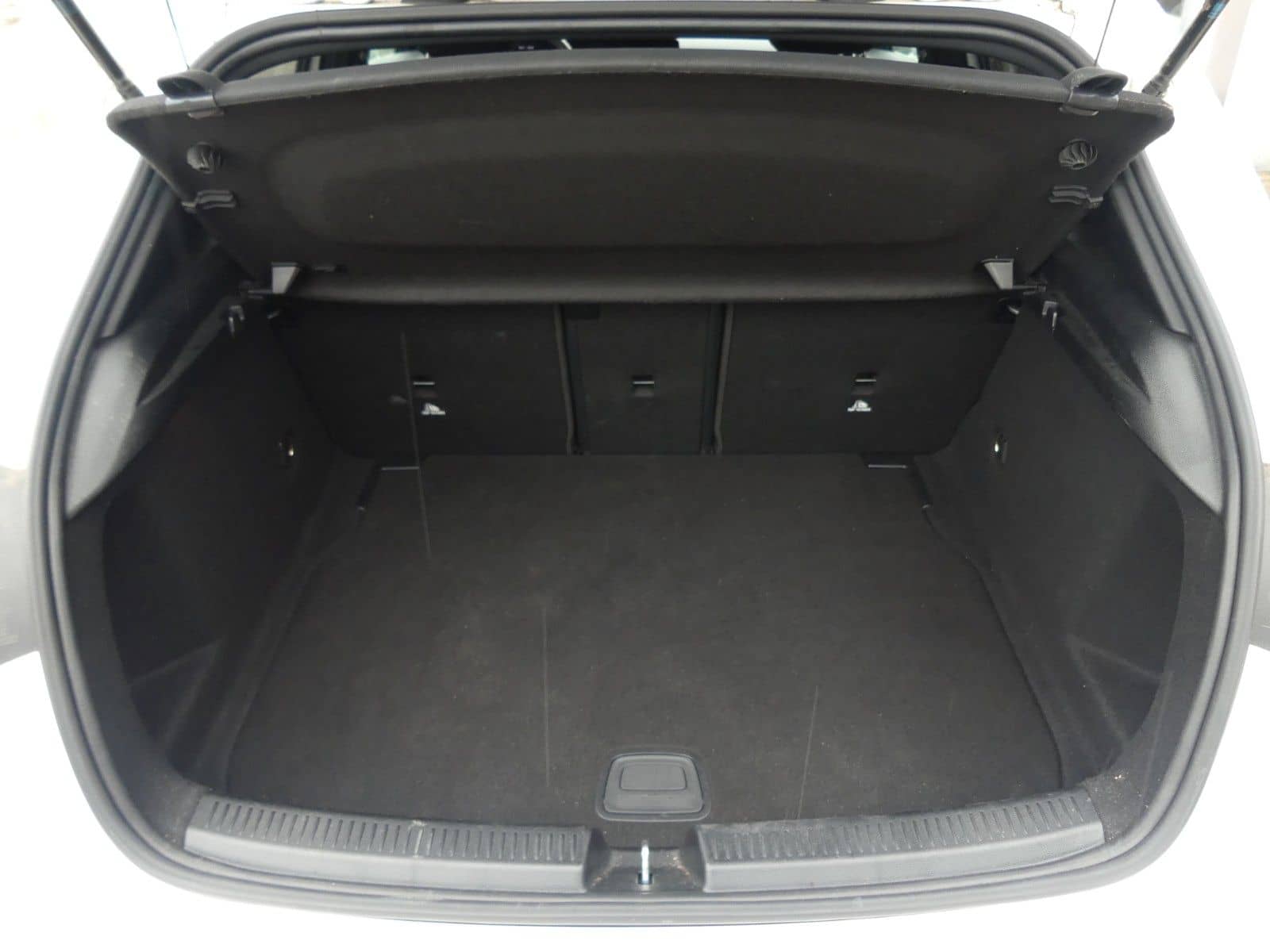 Mercedes-Benz A 180d Automatik Kamera*Navi*SHZ*LED*ab 249€ foto 9