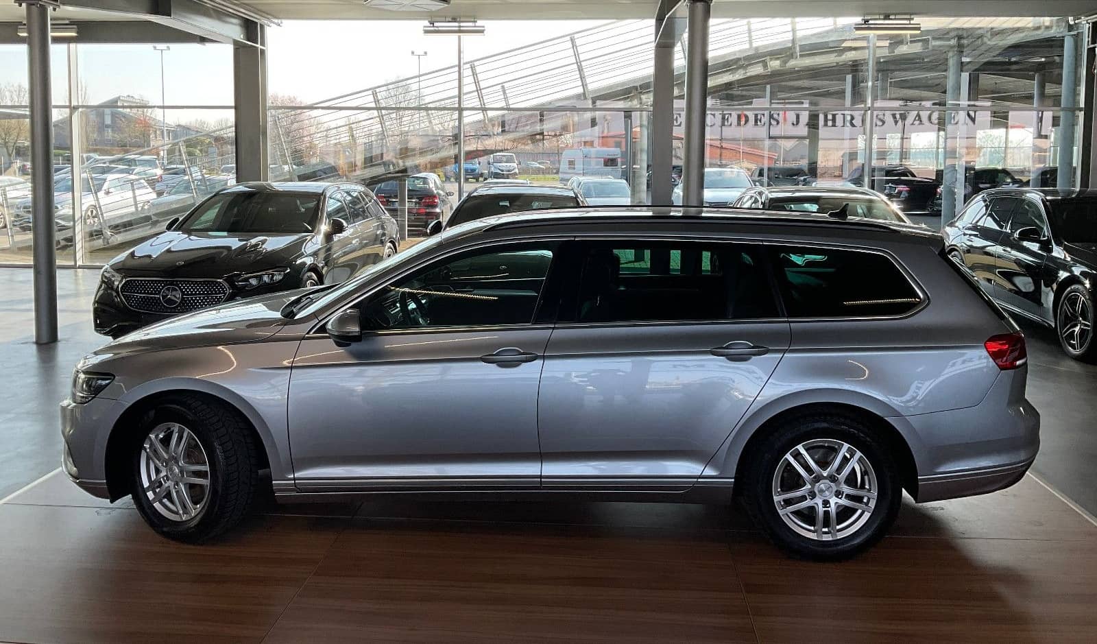 Volkswagen Passat Variant 2.0 TDI Business AHK/KAMERA/SPUR foto 6