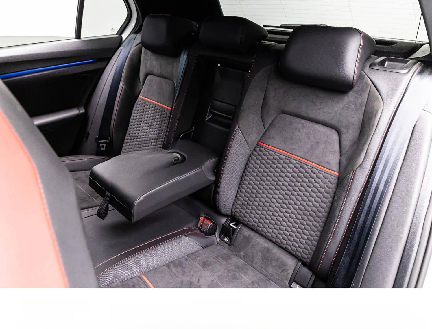 Volkswagen GOLF GTI CLUBSPORT BLACK STYLE/19Z/IQ-L/ACC/H&K foto 17