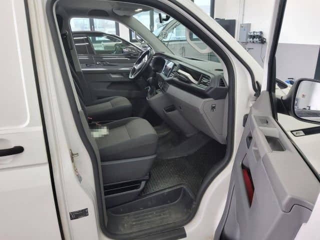 Volkswagen T6.1 Transporter Kasten 2.0 TDI DSG foto 4