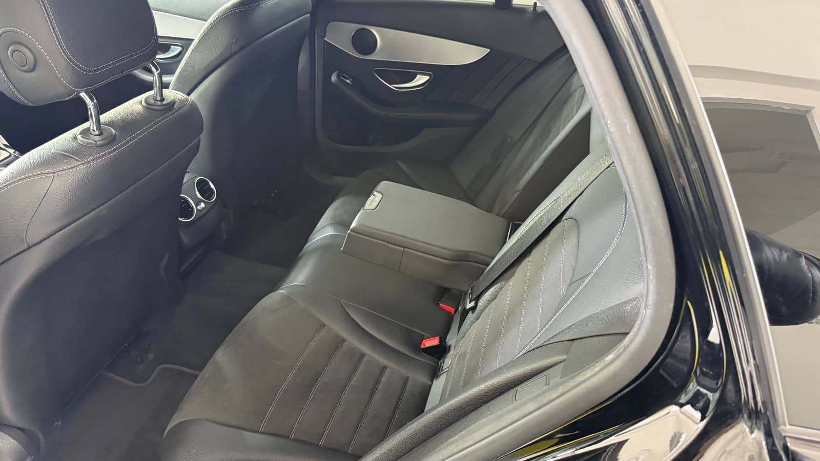 Mercedes-Benz C 220 T d AMG LINE NIGHT PAKET STANDHZ RFK 18ZOL foto 14