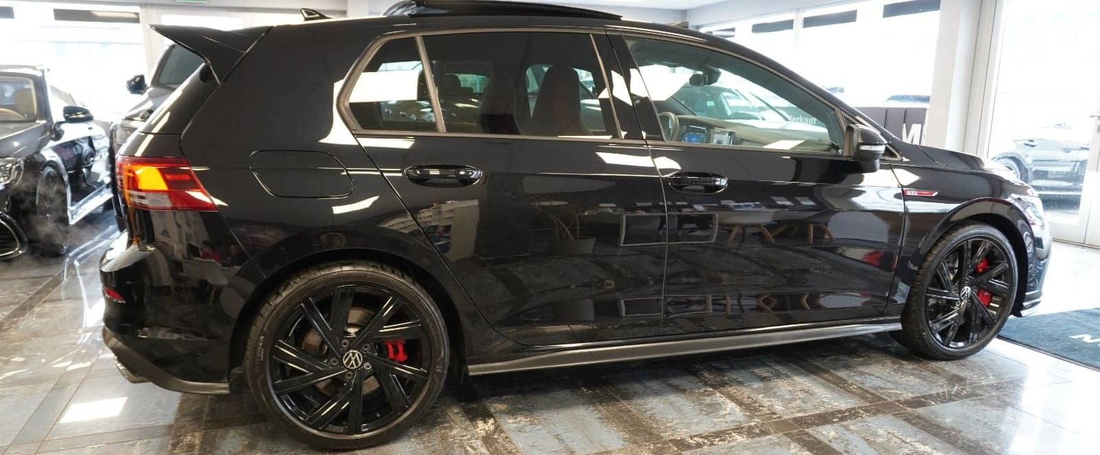 Volkswagen Golf VIII Lim. GTI Clubsport/Panorama/IQ light/ foto 24