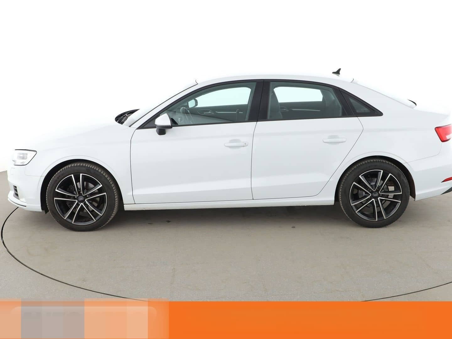Audi A3 Limousine 1.6 TDI Sport Aut.*XENON*TEMPO*PDC* foto 3