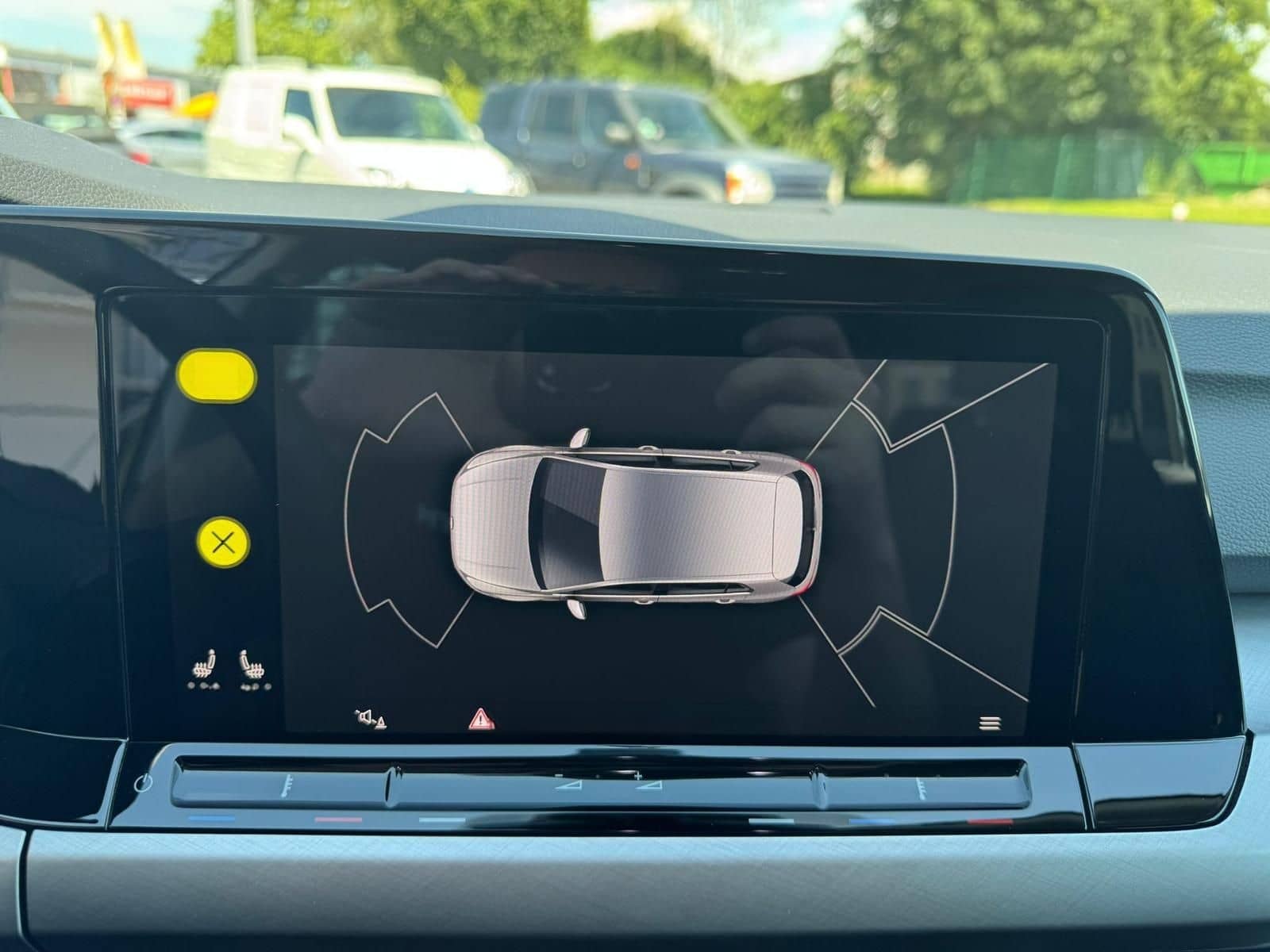 Volkswagen Golf 1.0 eTSI MHEV DSG Life LED*PDC*DAB*ACC*AHK* foto 16