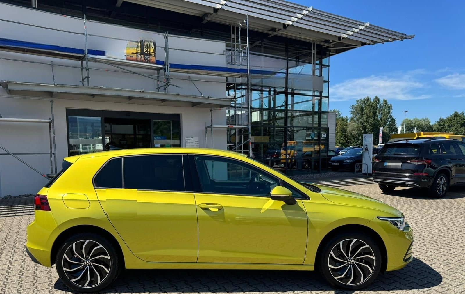 Volkswagen Golf 1.0 eTSI MHEV DSG Life LED*PDC*DAB*ACC*AHK* foto 6