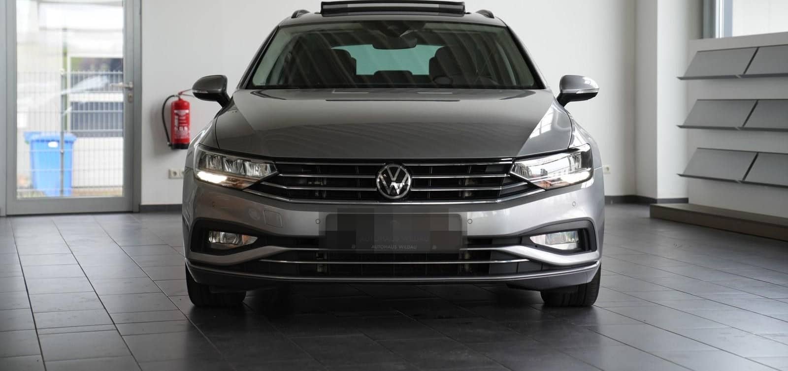 Volkswagen Passat Variant Business *AUT*PANO*AHK*NAV*ACC*36 foto 3