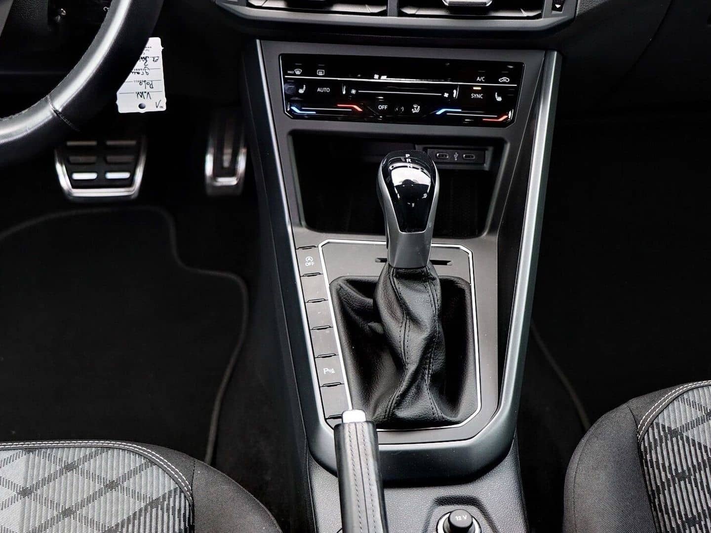 Volkswagen Polo R-Line 1.0 TSI OPF DSG LED/NAVI/ACC/RFK foto 11