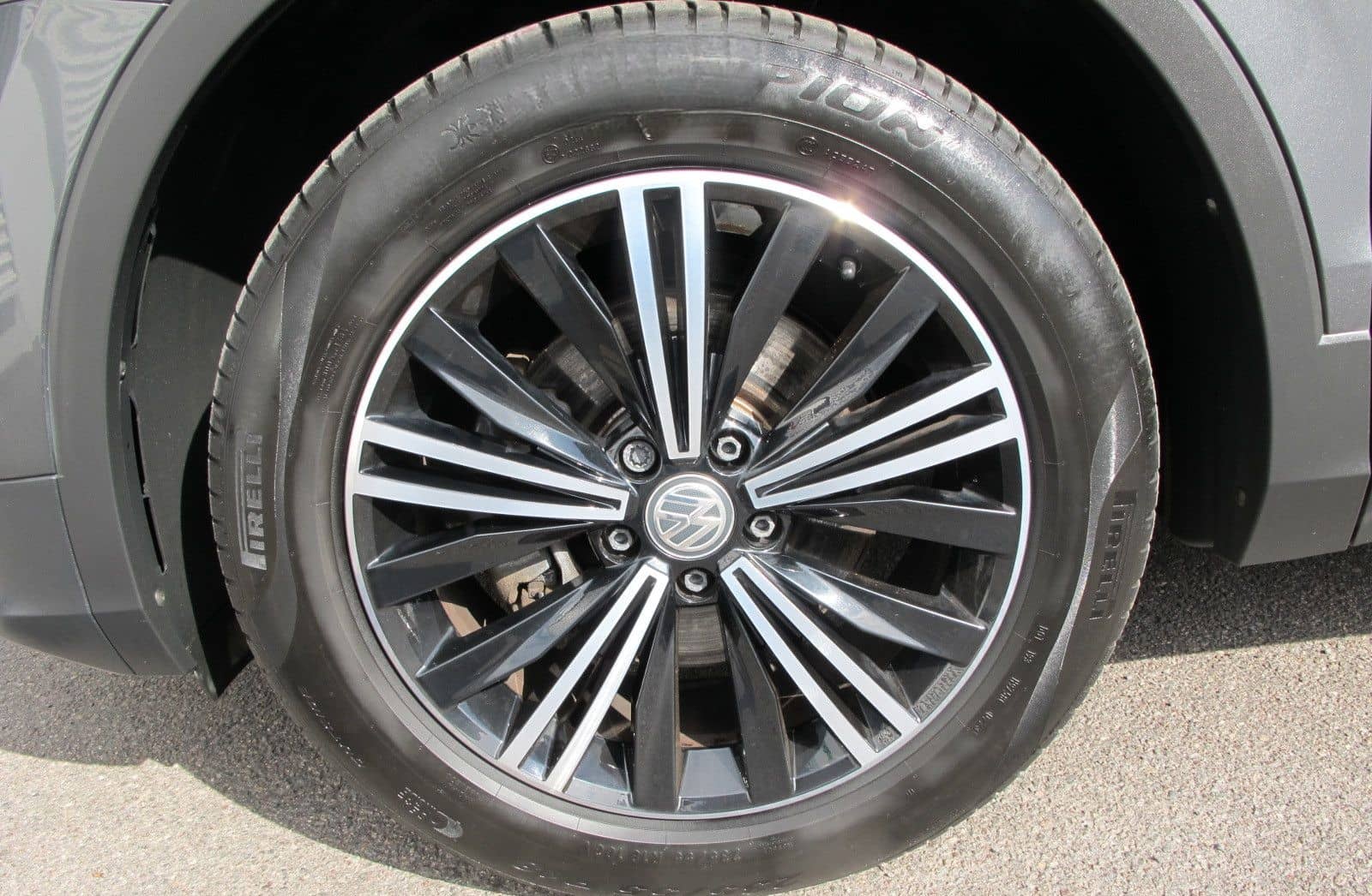 Volkswagen Tiguan Highline 4Motion Unfallfrei Scheckheft ! foto 3