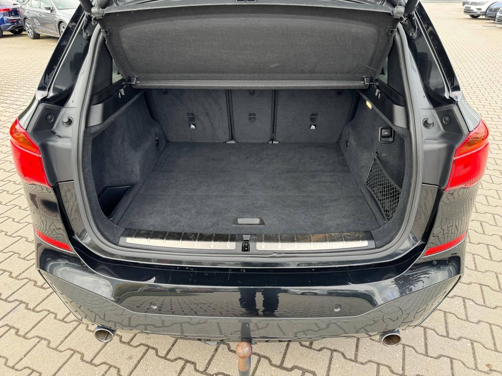 BMW X1  xDrive 20d M-SportPaket Leder Navi AHK PDC foto 11