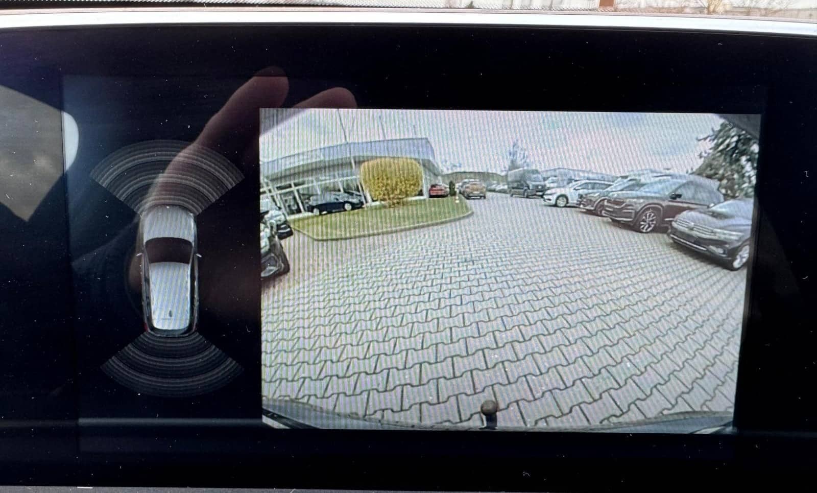 BMW X1  xDrive 20d M-SportPaket Leder Navi AHK PDC foto 13