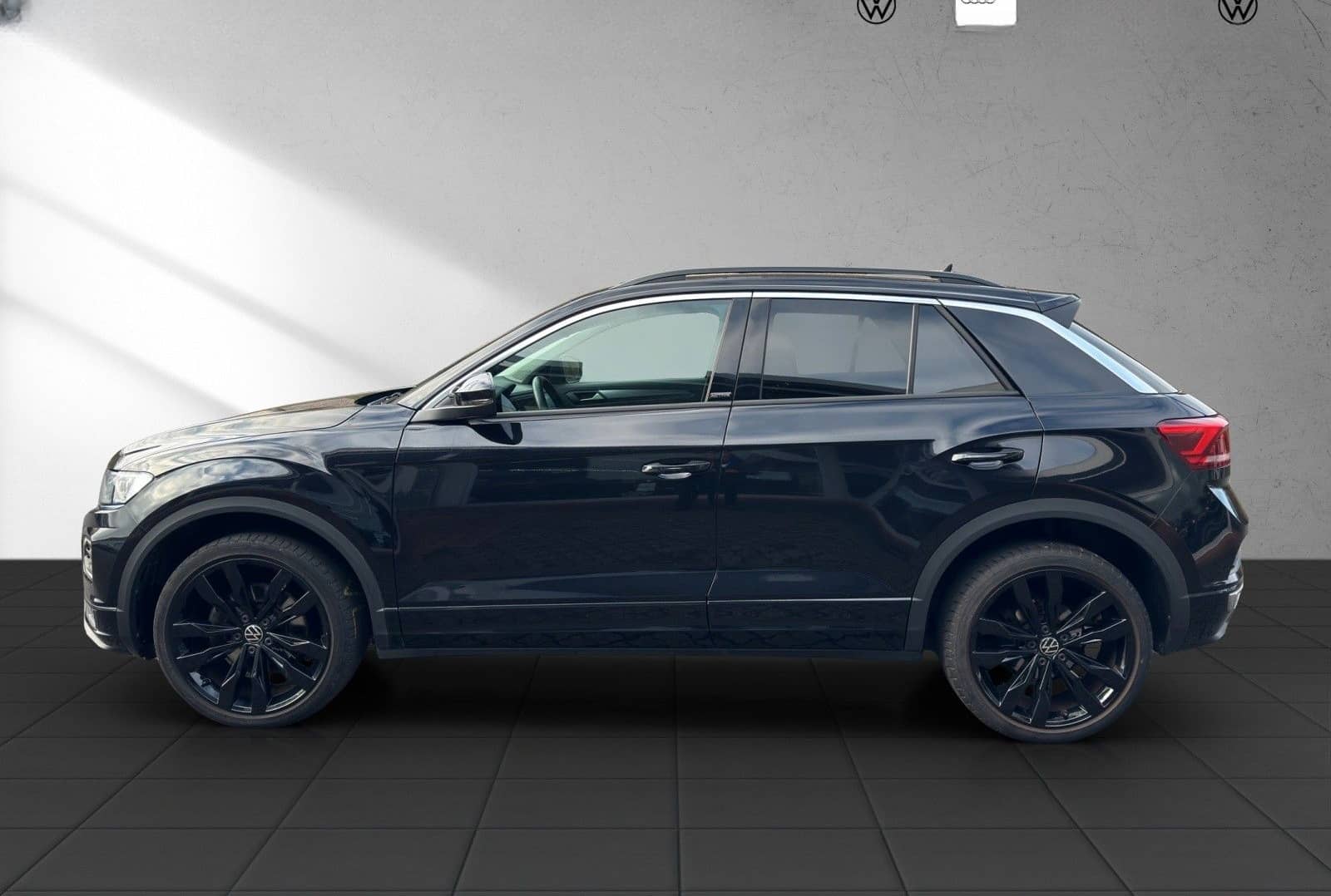 Volkswagen T-Roc 1.5 TSI R-Line,LED,e-Klappe,Winterp,19" foto 2