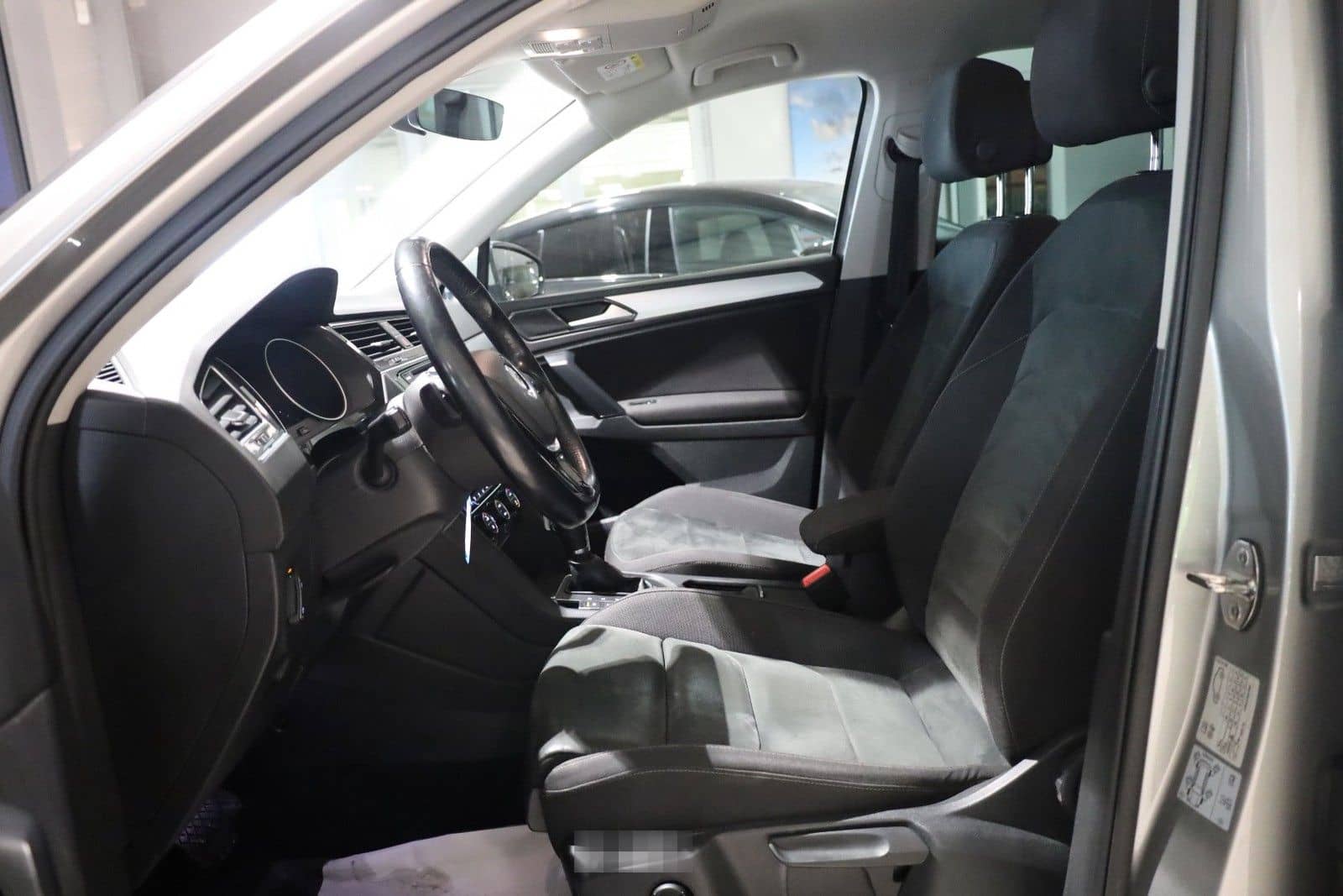 Volkswagen Tiguan R-LINE 4Motion foto 13