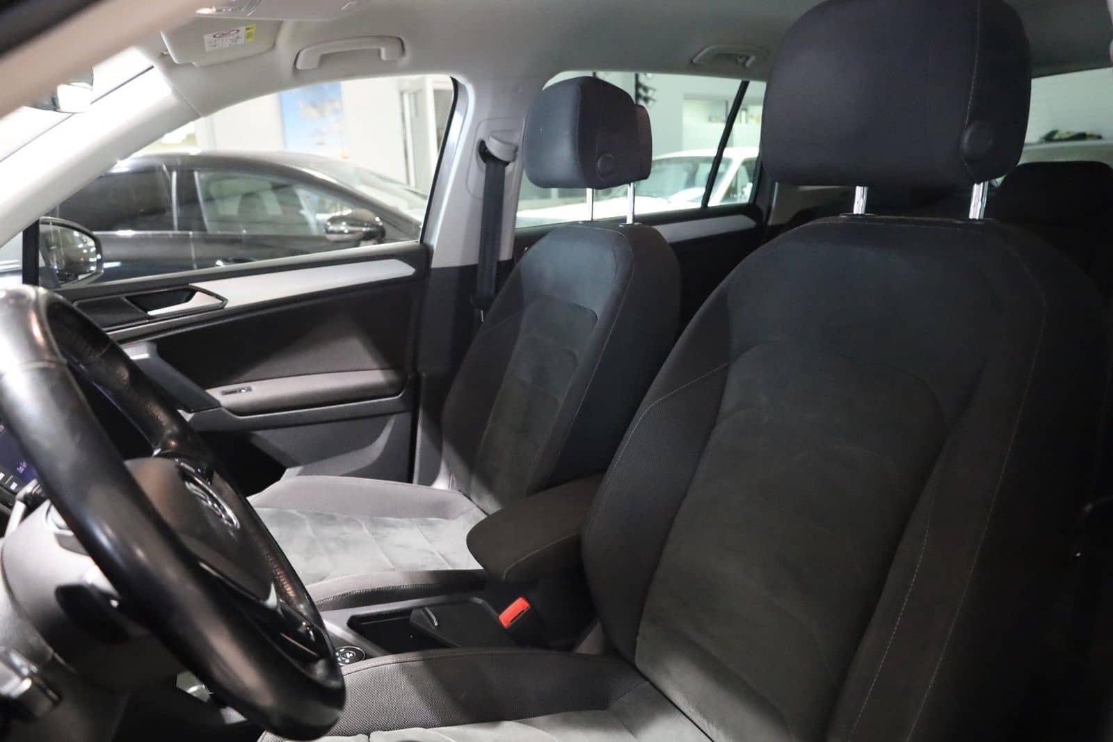 Volkswagen Tiguan R-LINE 4Motion foto 14