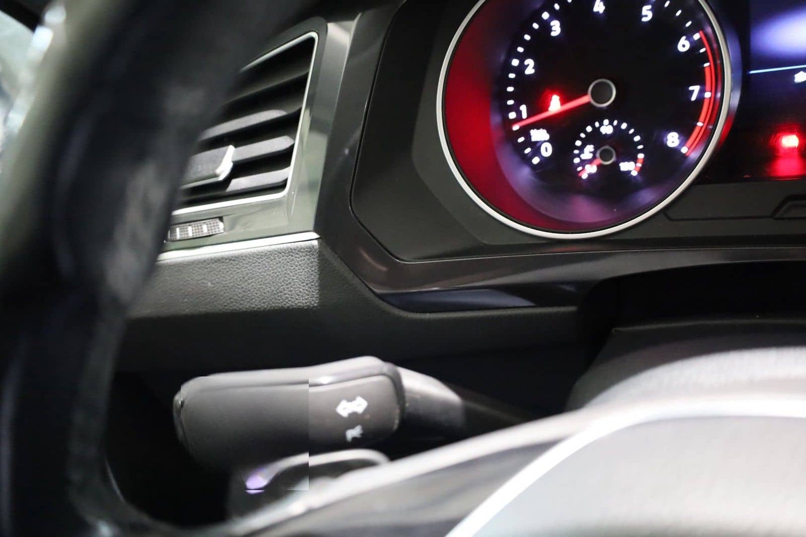 Volkswagen Tiguan R-LINE 4Motion foto 22