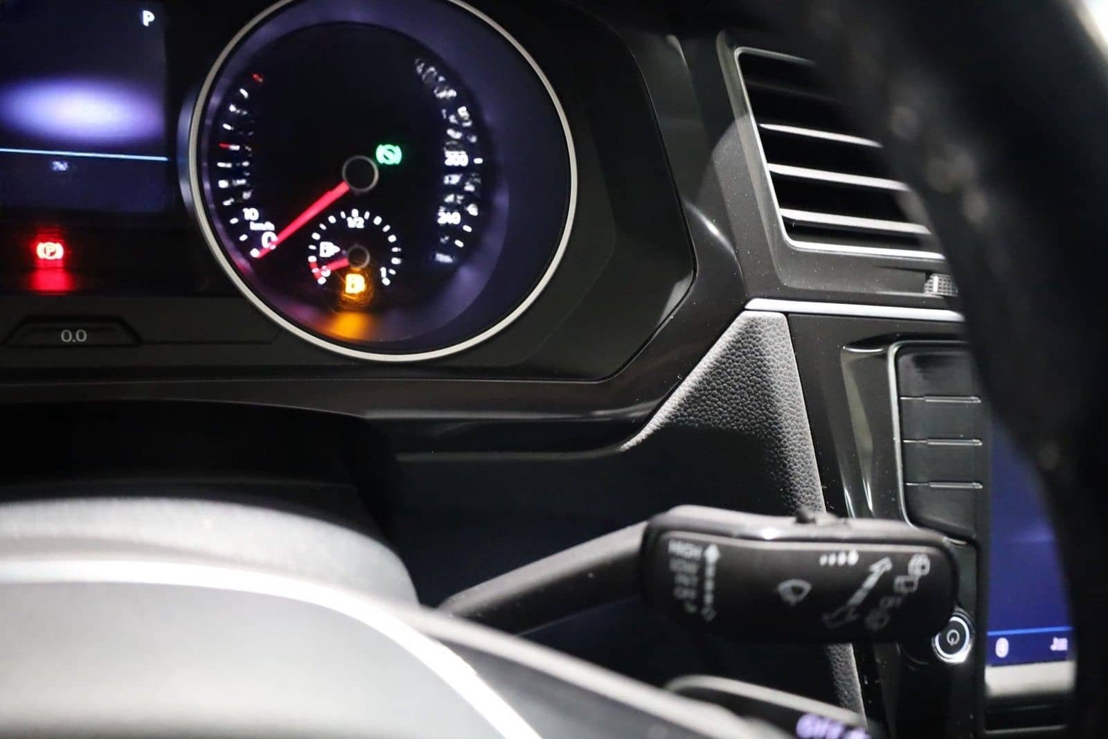 Volkswagen Tiguan R-LINE 4Motion foto 23