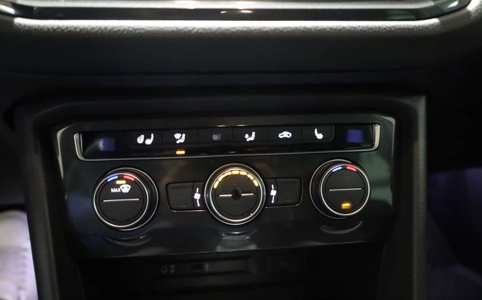 Volkswagen Tiguan R-LINE 4Motion foto 24