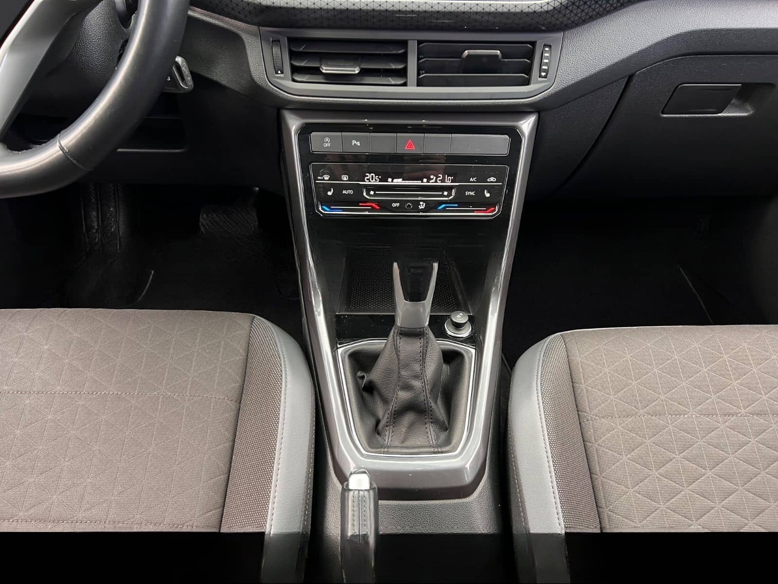 Volkswagen T-Cross Style DSG SHZ LED ACC Tempomat Kamera BT foto 23