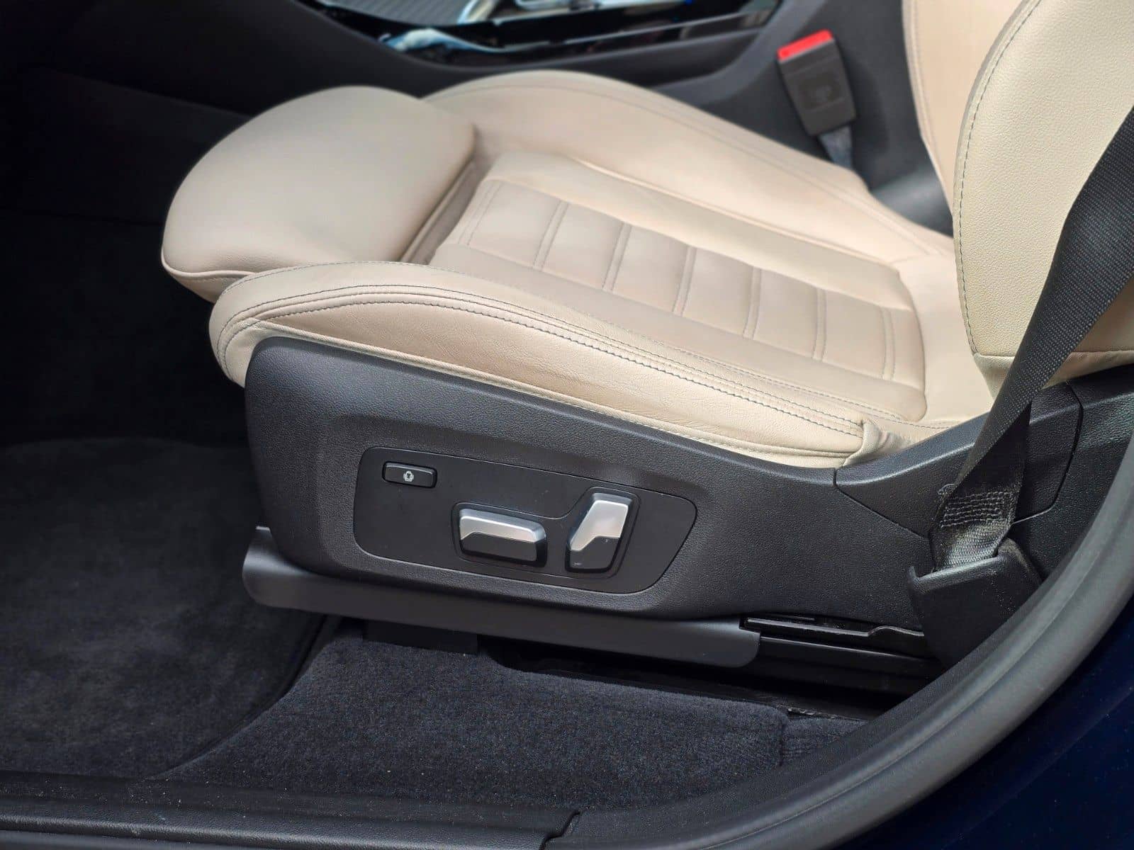 BMW X3 xDrive 30 e M Sport PANO 360 HUD AHK LASER foto 10