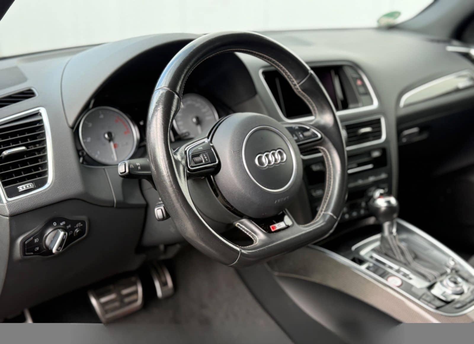 Audi SQ5 3.0 TDI competition quattro Service foto 14