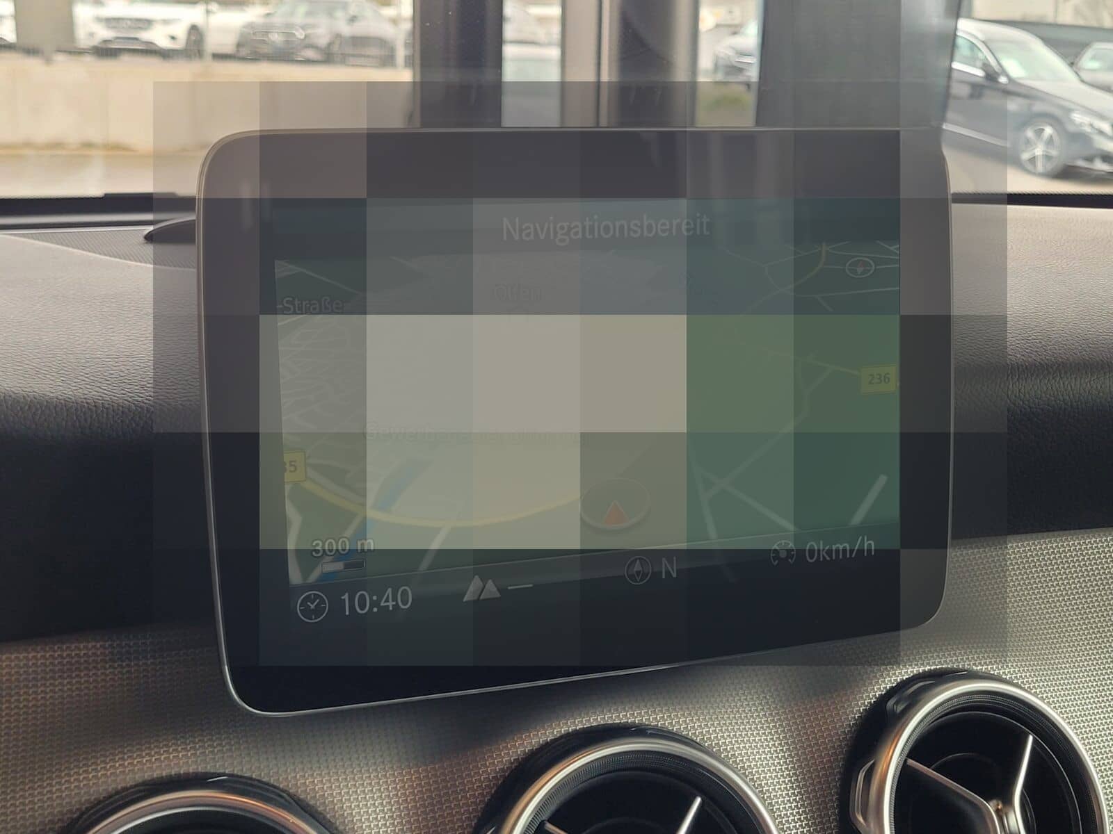 Mercedes-Benz GLA 250 4M URBAN TWA NAVI PANO LED RFK SPIEGEL.P foto 15