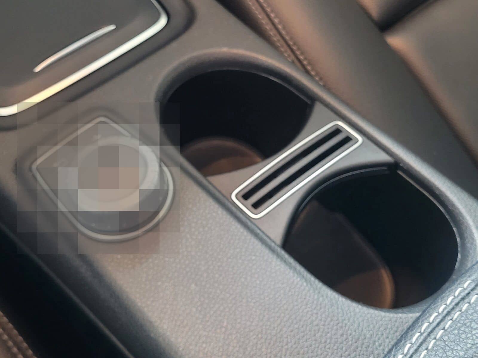 Mercedes-Benz GLA 250 4M URBAN TWA NAVI PANO LED RFK SPIEGEL.P foto 19