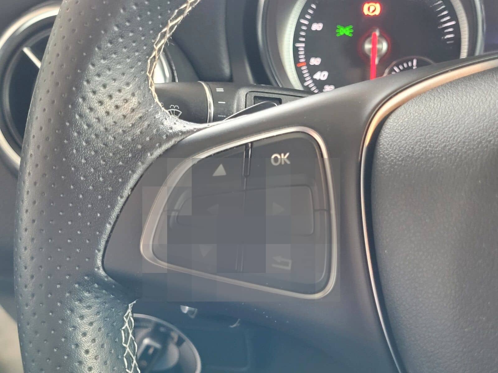 Mercedes-Benz GLA 250 4M URBAN TWA NAVI PANO LED RFK SPIEGEL.P foto 21