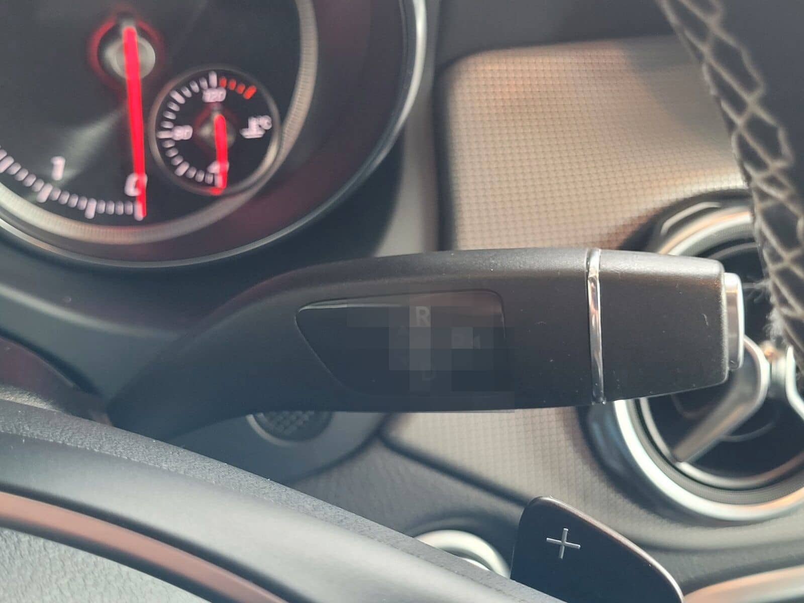 Mercedes-Benz GLA 250 4M URBAN TWA NAVI PANO LED RFK SPIEGEL.P foto 25