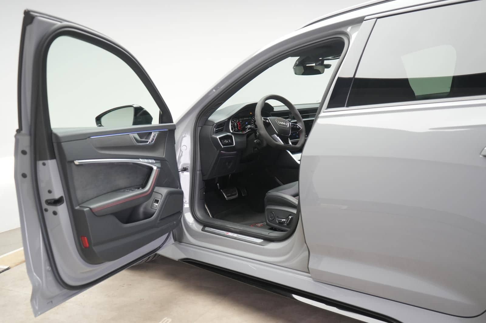 Audi RS6 4.0 TFSI quattro Leder/Keramik/ACC/HUD/Pano/ foto 12