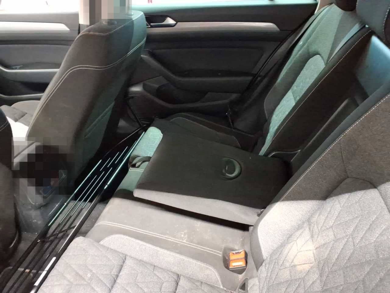 Volkswagen Passat Variant 2.0 TDI AHK HUD NAV LED foto 8