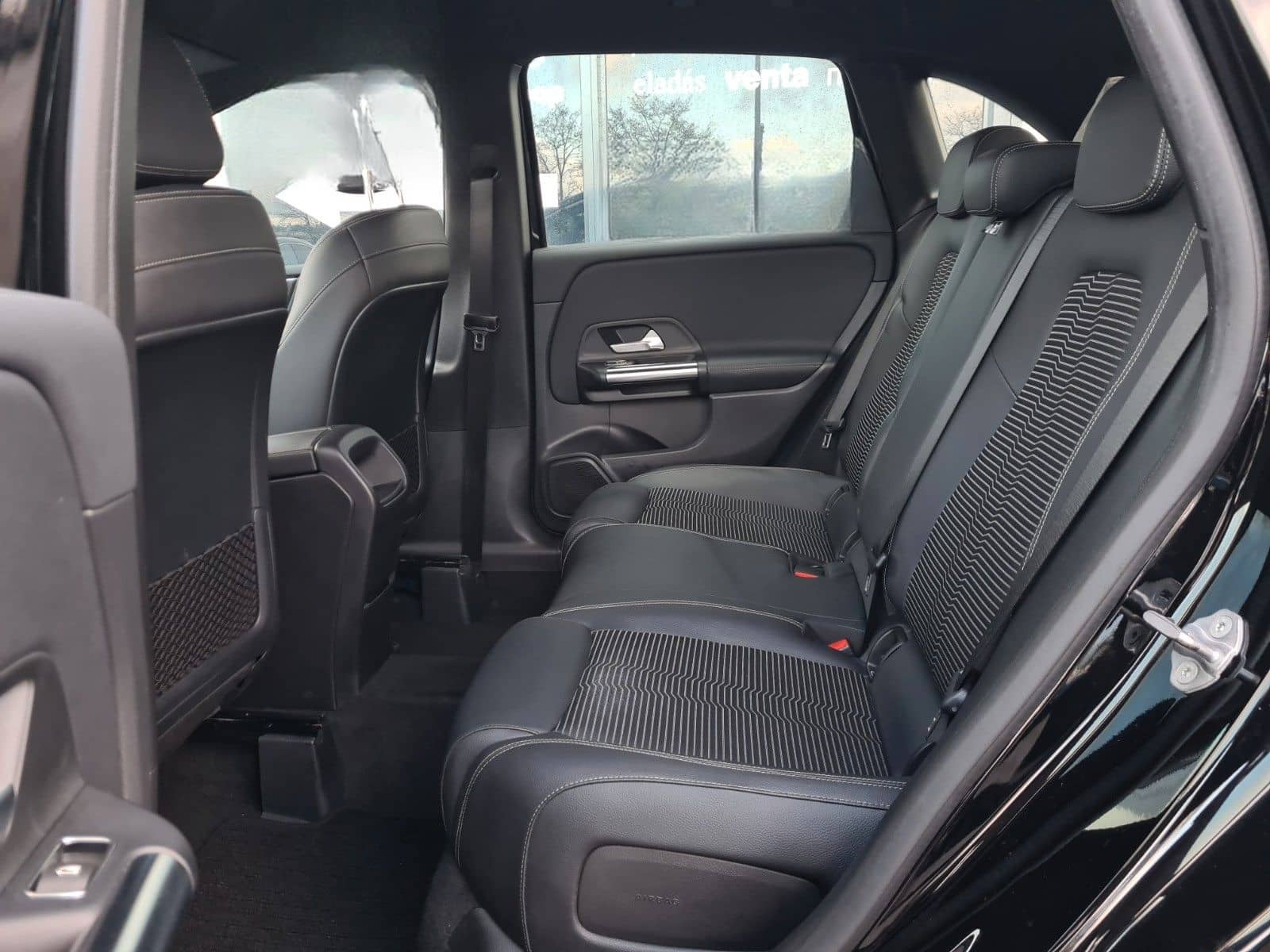 Mercedes-Benz B 200d 8G DCT - ASSISTS - LED - AHK - WIDE - foto 14