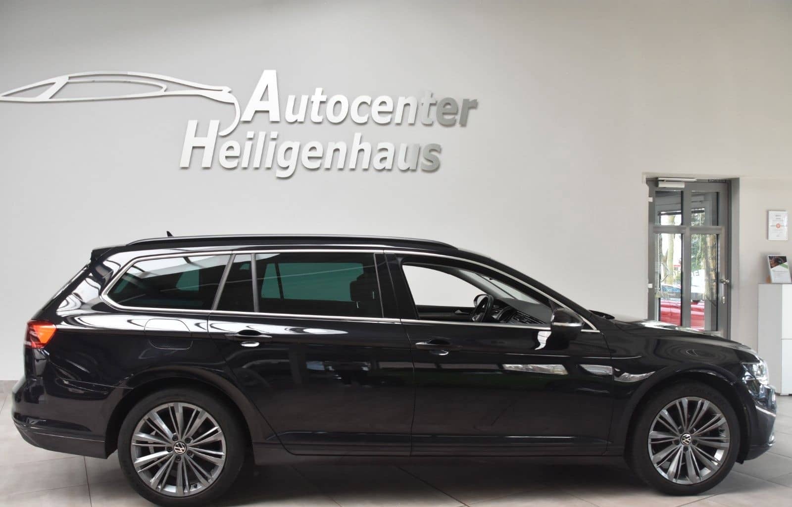 Volkswagen Passat Business DSG LED Navi Kam Leder ACC AHK foto 2