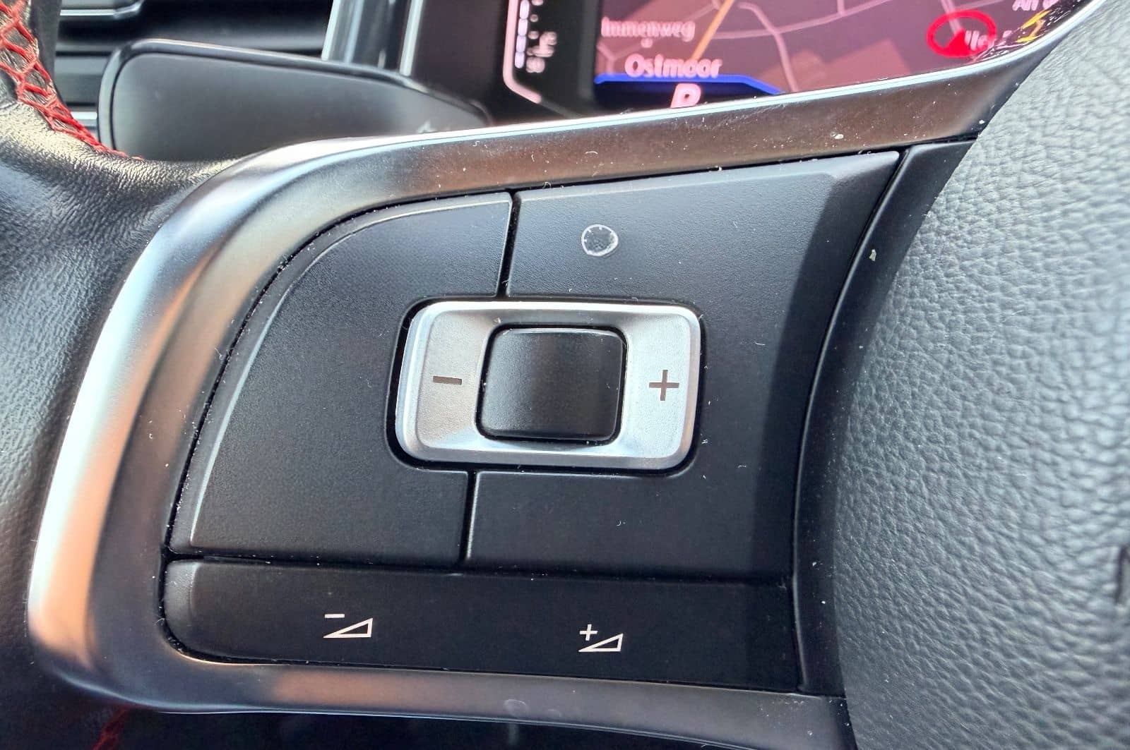 Volkswagen T-Roc Sport*LED*2.Hand*ACC*AID*Leder* foto 13