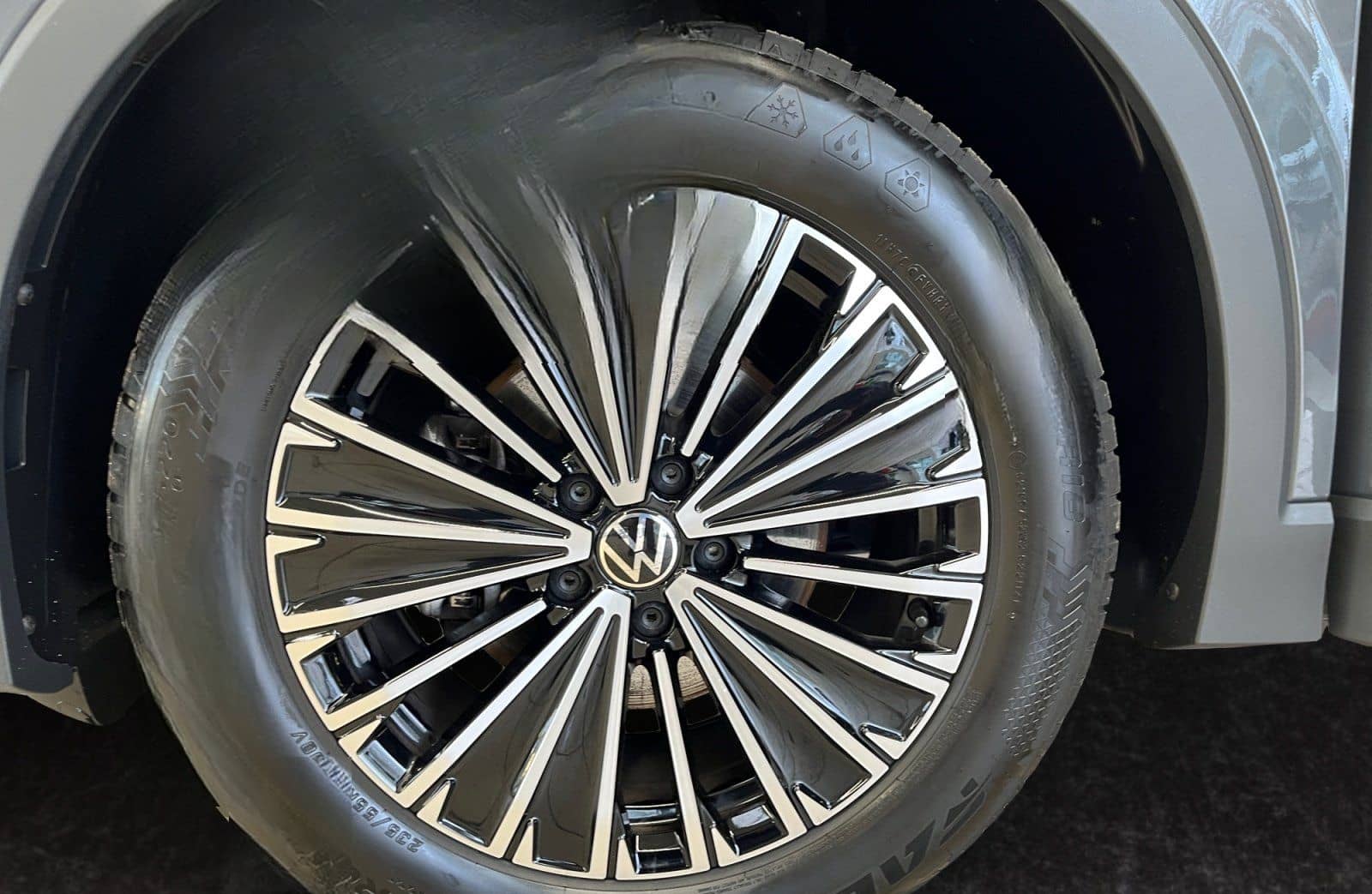 Volkswagen Tiguan Life 1.5 eTSI DSG FernlichtAssist AHK ACC foto 15