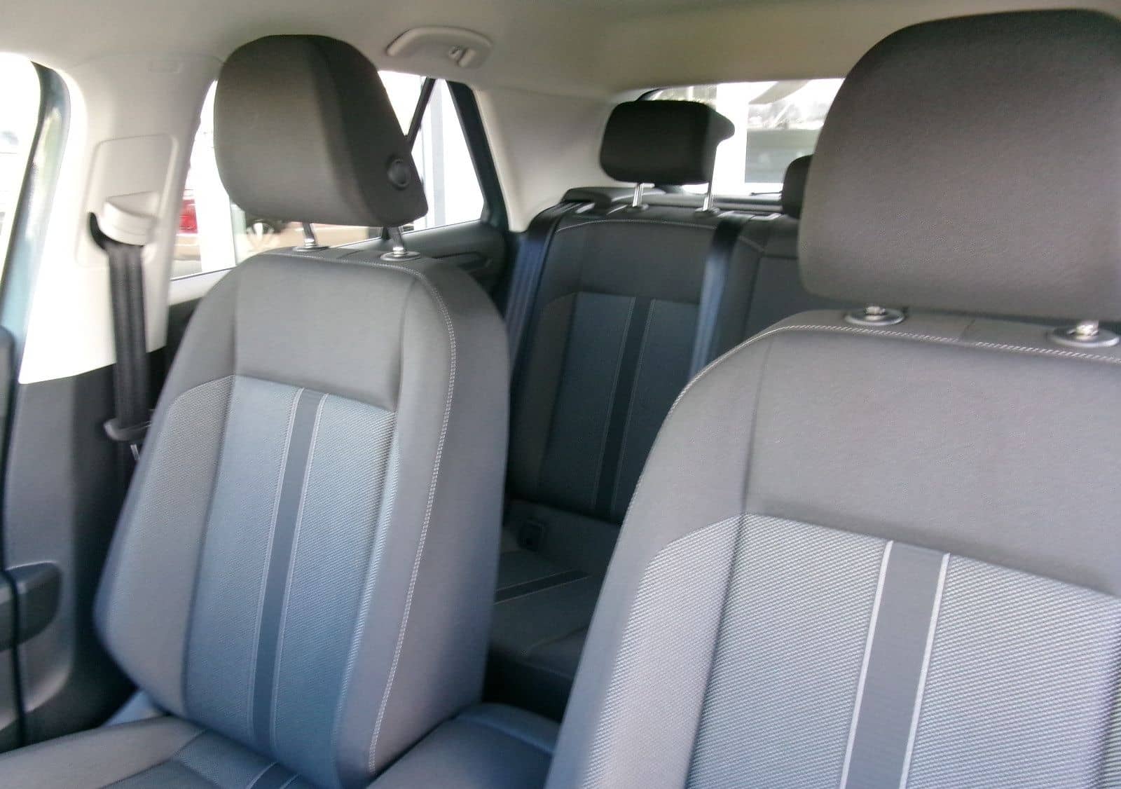 Volkswagen T-Roc  1.0 TSI Life Navi SHZ PDC DAB+ LED APP foto 16