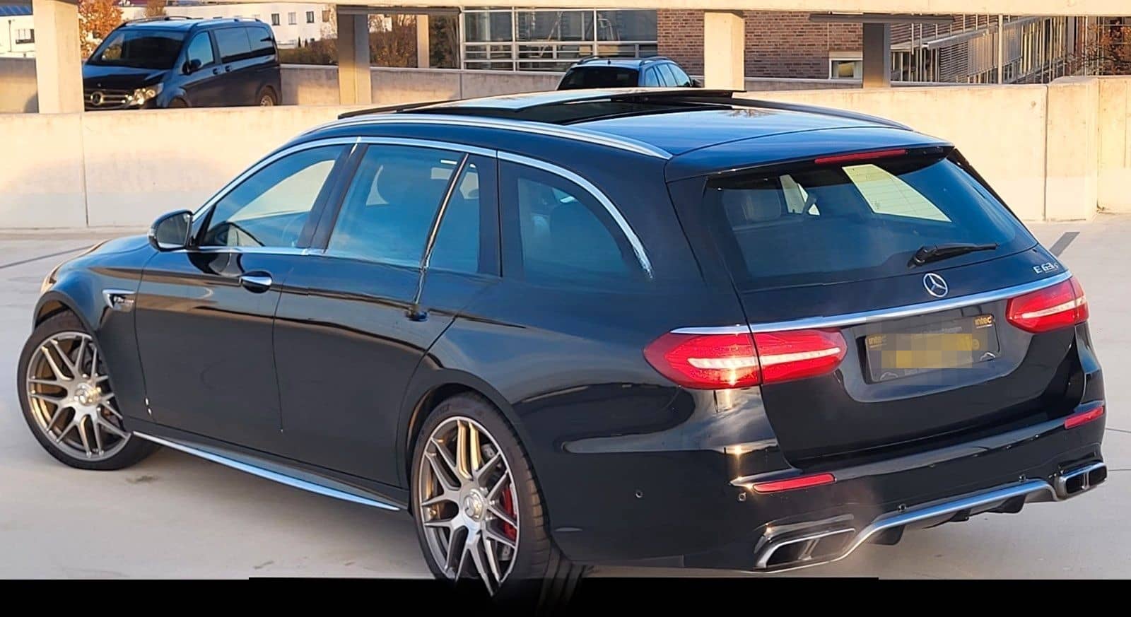 Mercedes-Benz E 63 AMG T 4Matic ATM 169TKM *Pano*360°*Head-Up* foto 24