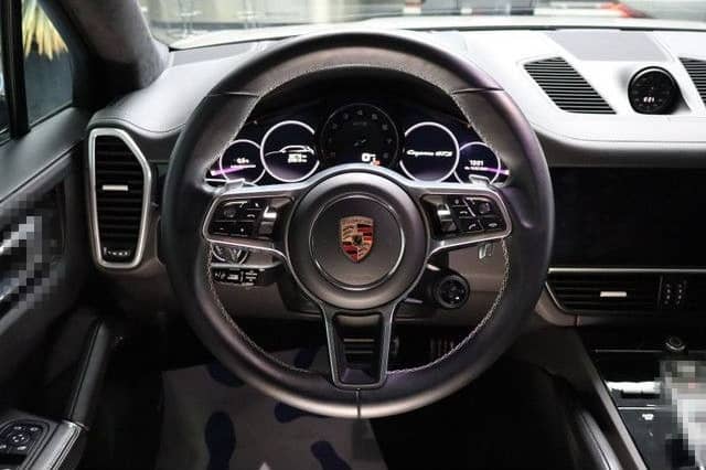 Porsche Cayenne GTS InnoDrive Head-Up Standh. Panorama foto 15