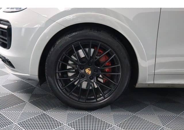 Porsche Cayenne GTS InnoDrive Head-Up Standh. Panorama foto 3